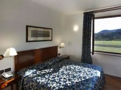 Relais Pian D'Ercole Hotel Montebonello 4*,  Italy